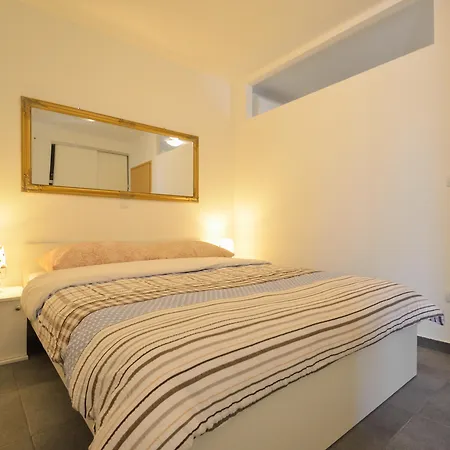 Plat Lägenhetshotell 4*