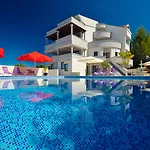 Apartahotel Plat