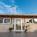 Aparthotel Plat 4*