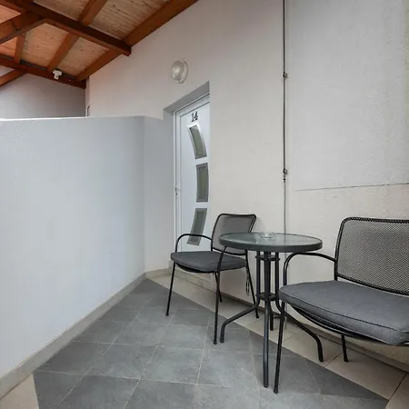 Aparthotel Plat 4*