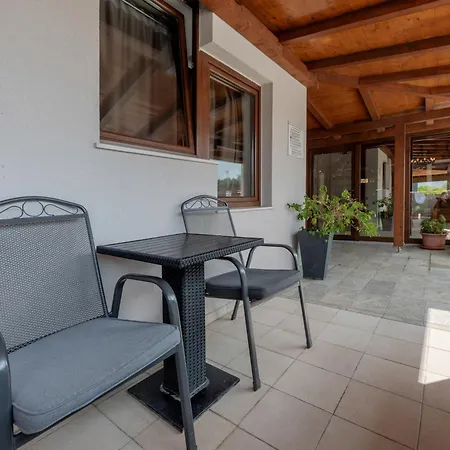 Plat Aparthotel