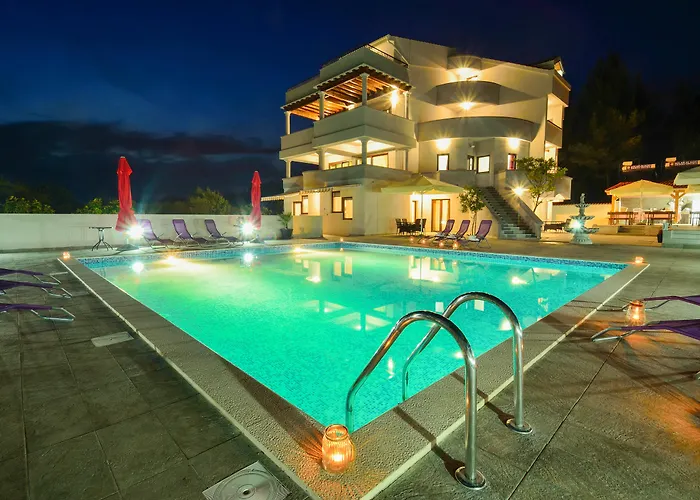 아파트호텔 Plat 4*